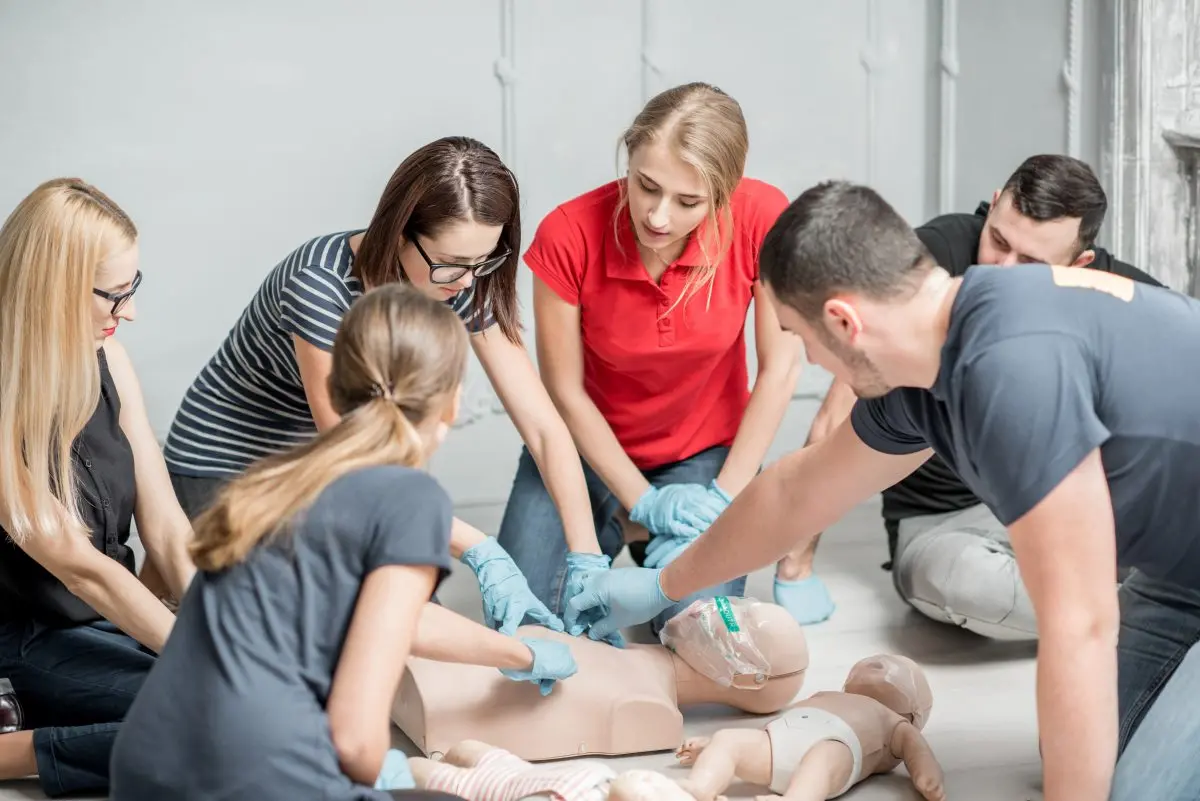 8 Things To Do During A Medical Emergency 1 Medical Emergency Suggestions