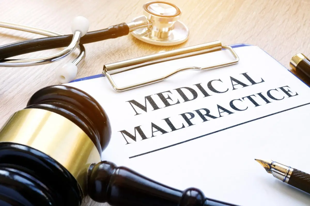 6 Tips To Reduce Malpractice Risks 1 Malpractice in medicine
