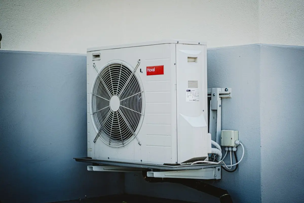6 Signs That You Need To Change Your Air Filter 1 Air Filter