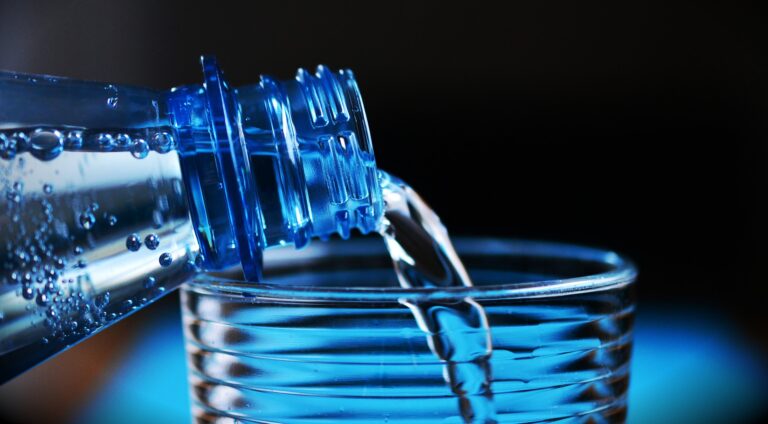Water And Health: 6 Tips On How To Prepare And Drink It
