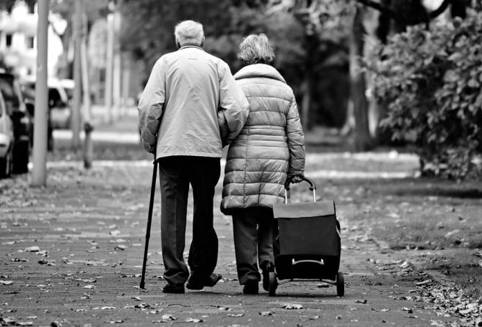 How to Help Elderly Parents with Mobility Issues