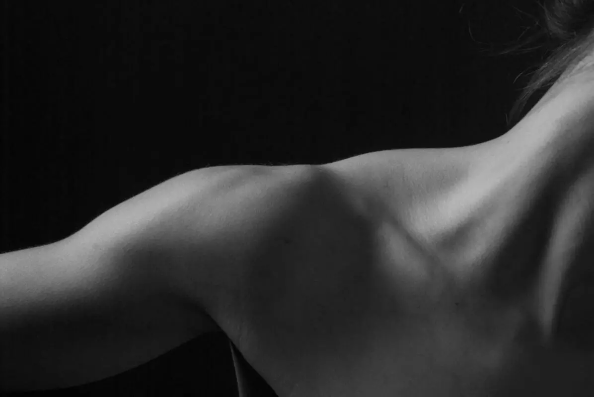 The Benefits of Combining Chiropractic Care and Physical Therapy for Shoulder Pain 1 Shoulder Pain