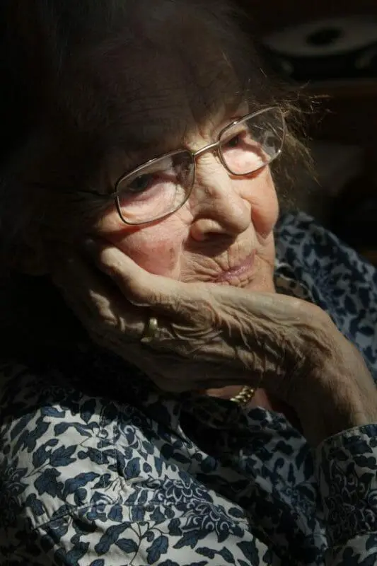 Addressing Behavioral Challenges in Alzheimer's Care: Calgary's Best Practices 1 Alzheimer's Care in Calgary