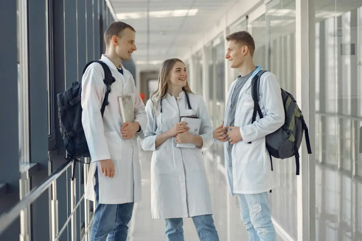The Evolving Role of American Medical Students: More Than Just Book Smarts 1 American Medical Students