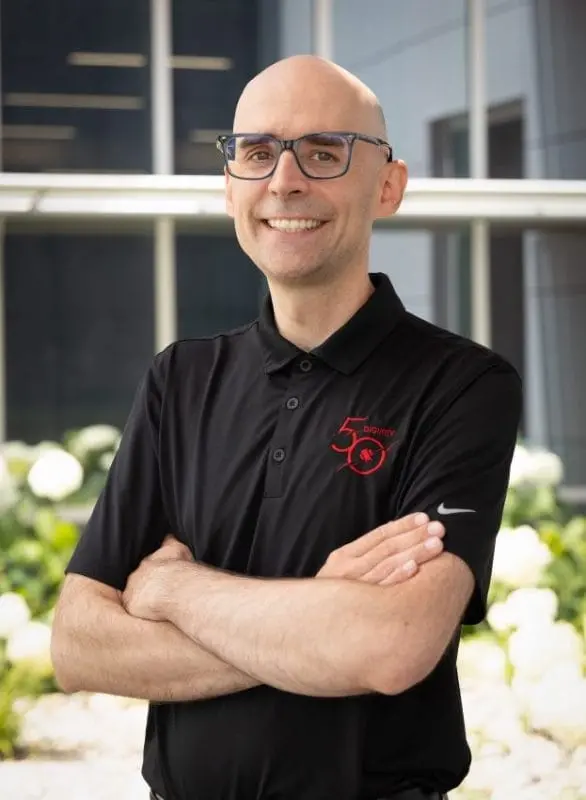 Bringing Innovation to Life in the Medical Technology Industry | By Shawn Luke, Technical Marketing Engineer, DigiKey 1 Bringing Innovation to Life in the Medical Technology Industry | By Shawn Luke, Technical Marketing Engineer, DigiKey