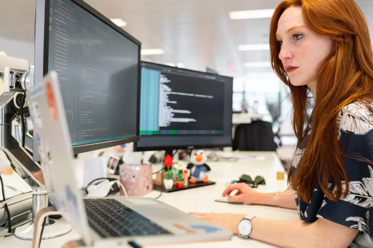 Revolutionizing Healthcare with Custom Software Solutions 1 Custom Software Solutions