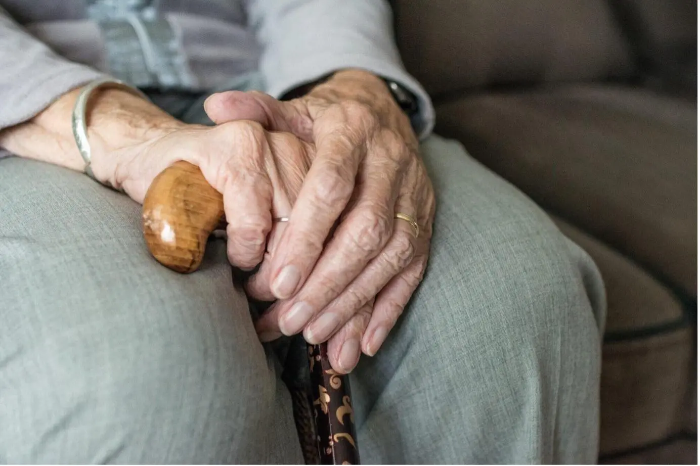 how-to-tell-when-an-elderly-parent-needs-everyday-support - Medical Device News Magazine Elderly Parent Needs Everyday Support